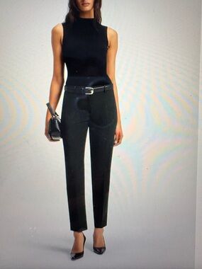 BOSS Regular fit, straight-leg, tailored trousers.
Italian virgin wool
